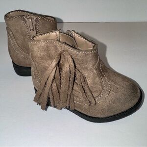 Garanimals Toddler Girls Taupe Gray Western Fringe Boots, Sz 2